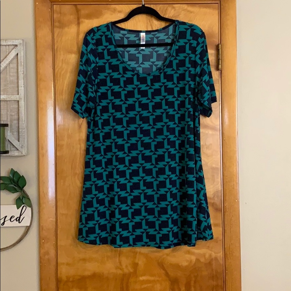 LulaRoe Perfect T